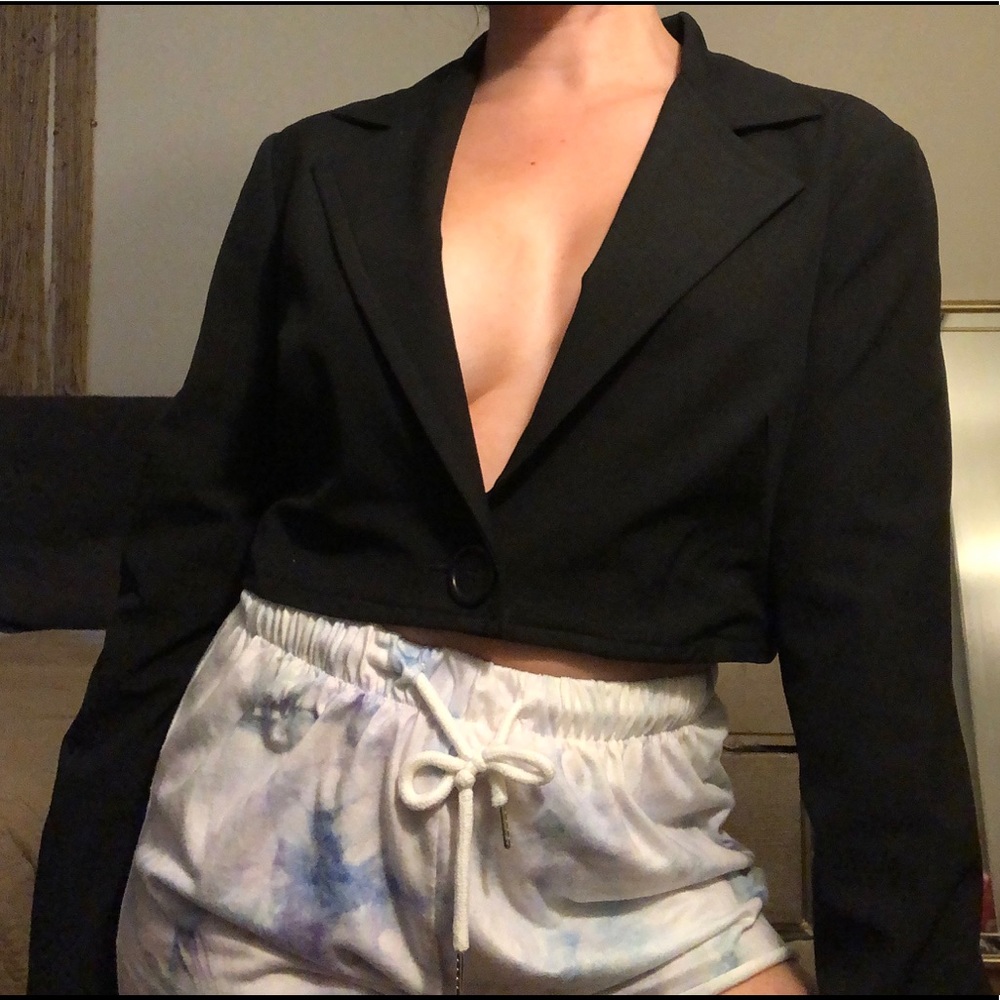 Trina Turk Cropped blazer